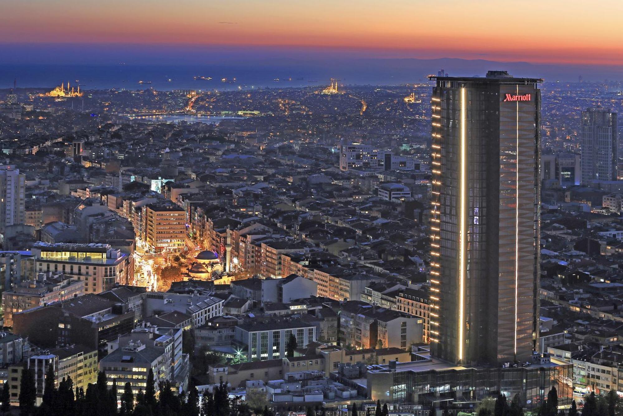 Istanbul Marriott Hotel Sisli Exterior photo